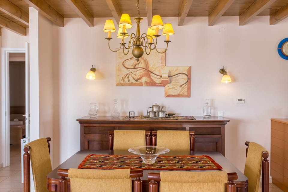 Dining aera
