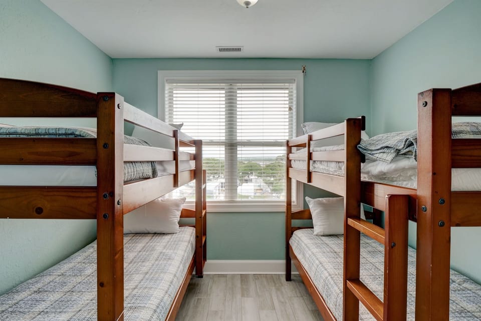 Bunk Room