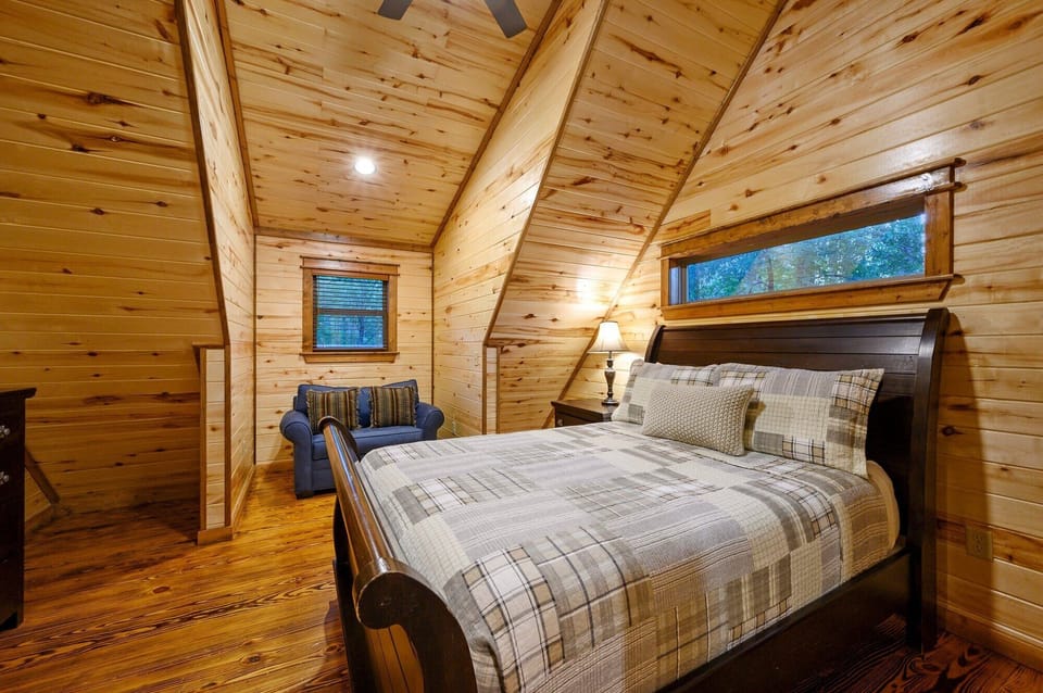 Upstairs-Queen Bedroom 2- with twin sleeper sofa