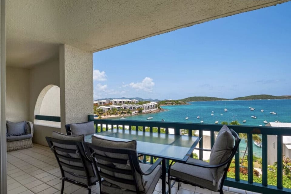 Balcony with ocean view