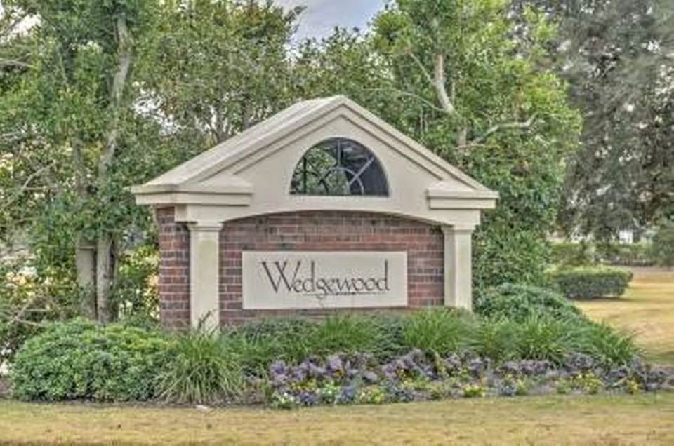 Sign on Waterview Drive