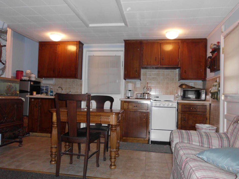 A full kitchen
