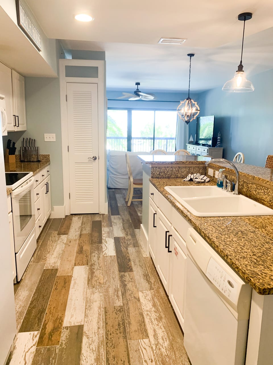 Fully stocked kitchen 