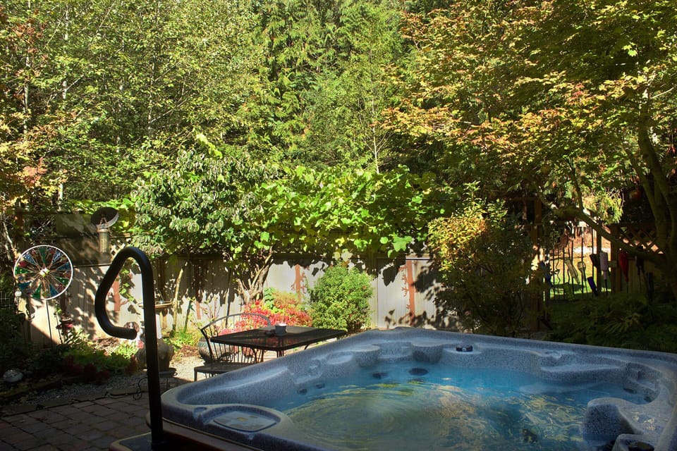 Beautiful garden hot tub area