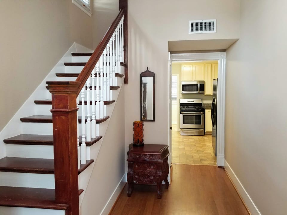 Entry way