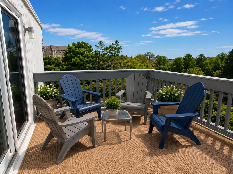 Third-floor deck with access from bedrooms — perfect for stargazing at night