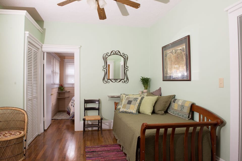 Spare room daybeds (pullout trundle) closet, dresser, adjoining bedroom & bath