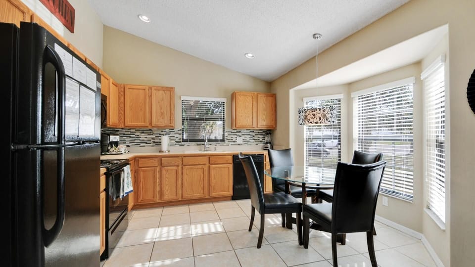 Fully Equipped Kitchen With Bay Window And Lots Of Light