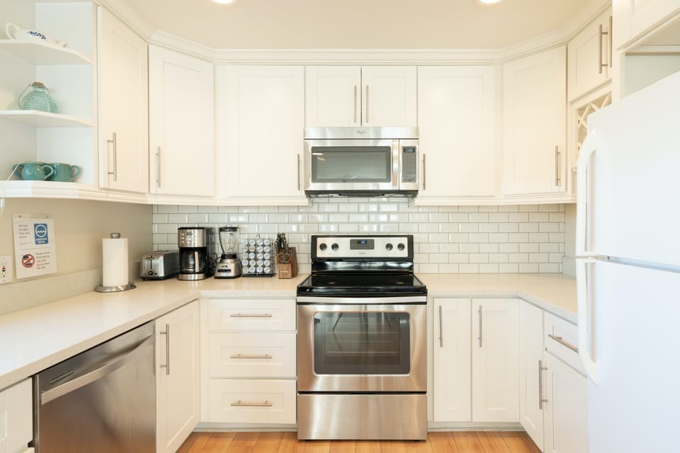 New kitchen and appliances