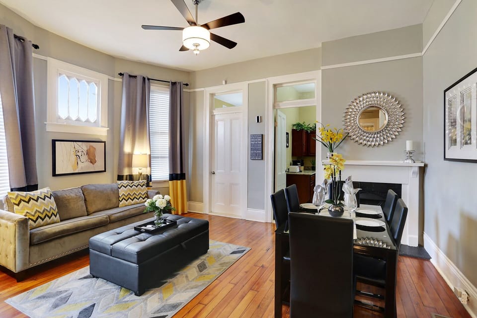 Large Living / Dining Room w/  Sofa & Twin Bed Ottoman