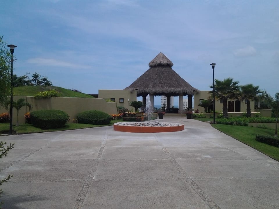 Walk way to swimming pool and club house 