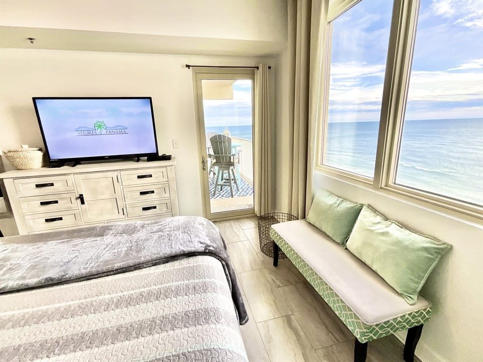 King Gulf front 1 of 3 bedrooms
