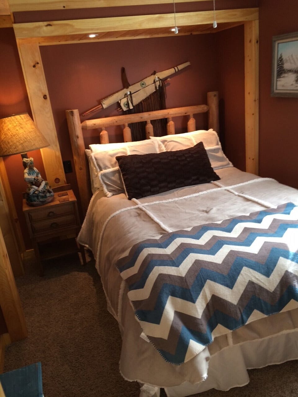 2nd bedroom with closet and tv 
