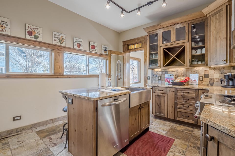 Make your culinary dreams come true in a kitchen stocked with essentials - cookware, utensils, a coffee maker for your morning brew, and more!