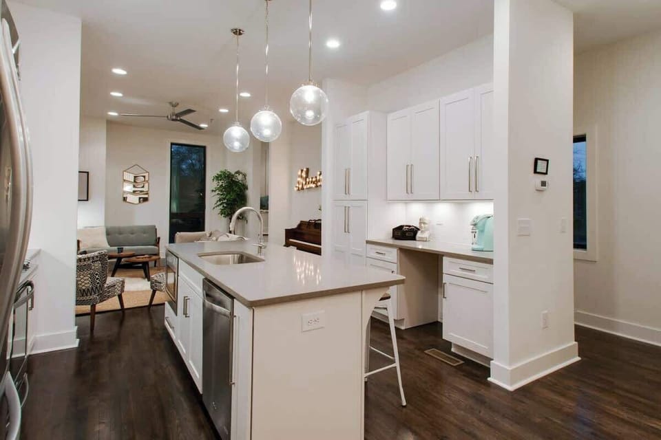 Stunning, bright, and open kitchen perfect for cooking and gathering!