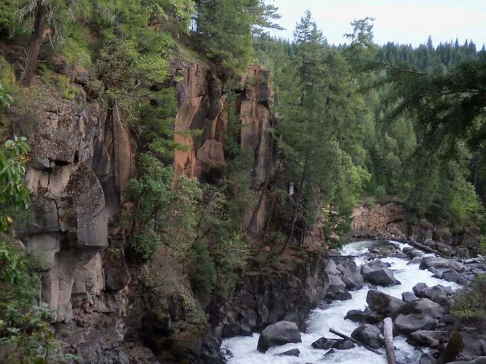 Avenue of the Giant Boulders, Rogue River- just outside nearby town of Prospect