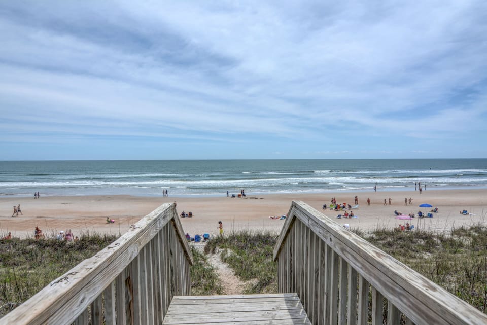 Private beach access NEW SET OF STAIRS ADDED CLEAR TO BEACH SINCE PICTURE!!