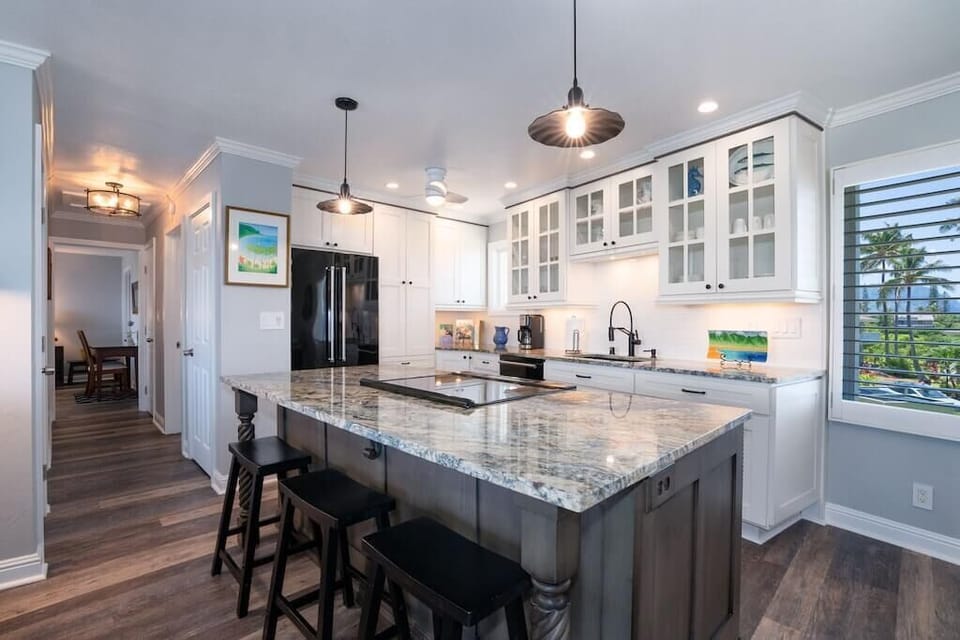 New Fully Equipped Kitchen