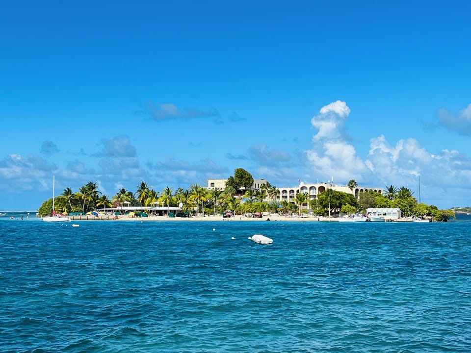 Hotel on the Cay beach 5 mins away