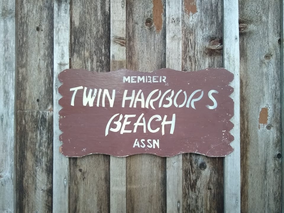 Funky sign on the deck of Cabana Sea Esta - 
