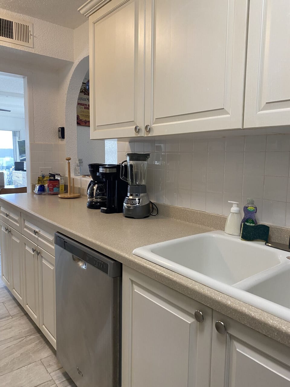 Immaculate kitchen with coffee maker and all the essentials for self-catering stays. No hunting for what you need , it`s already there.
