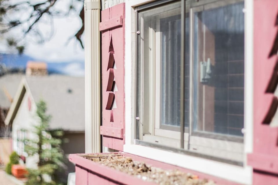 Decorative detail
