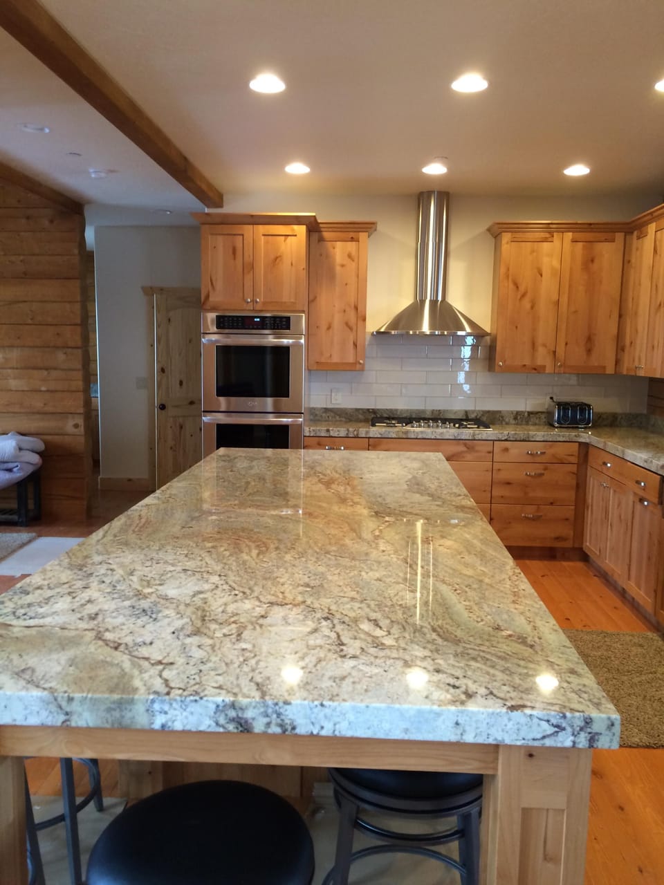 Kitchen - huge!