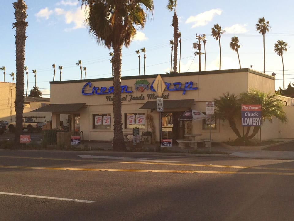 Walk to Natural Food Market
