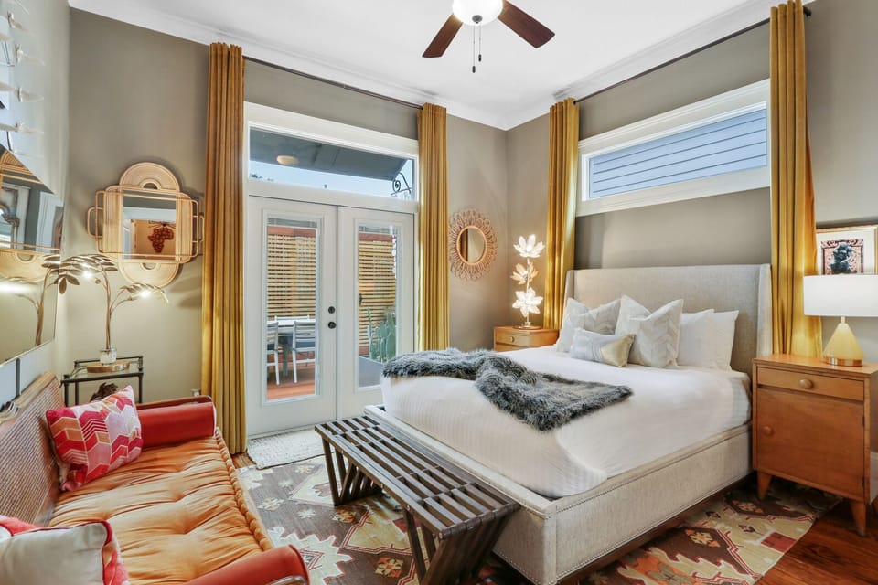Primary bed, luxurious mattress, walk-in closet, en-suite bath, views of deck. 