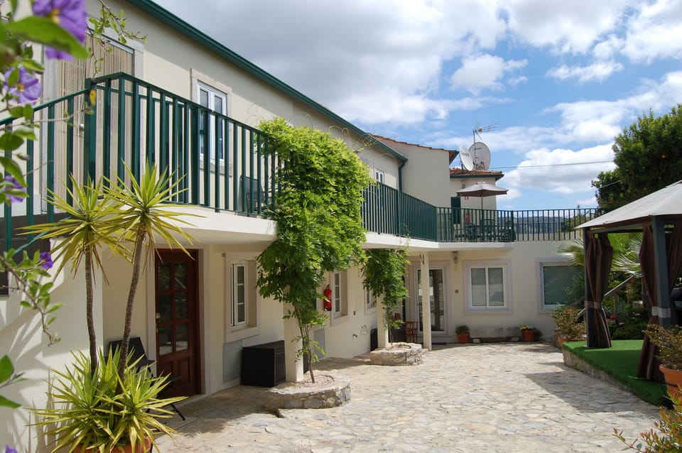 Apartments 1,2 and 3 are on the first floor,4 and 5 are off the courtyard garden