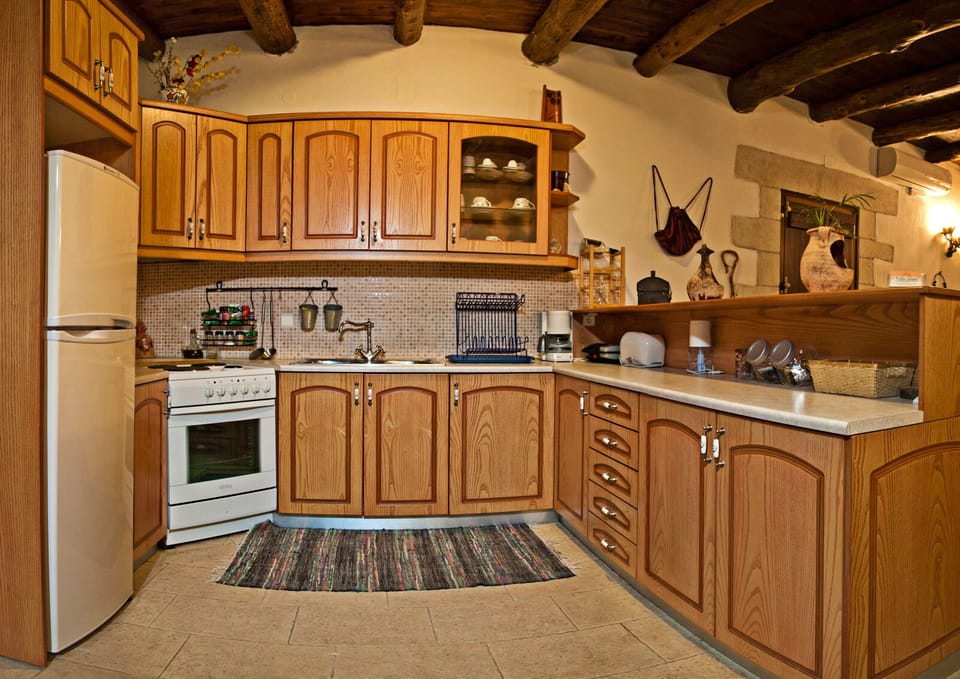 Villa Aloni - Kitchen