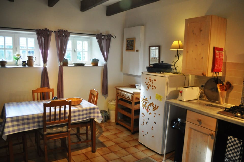 Another view of the kitchen / diner