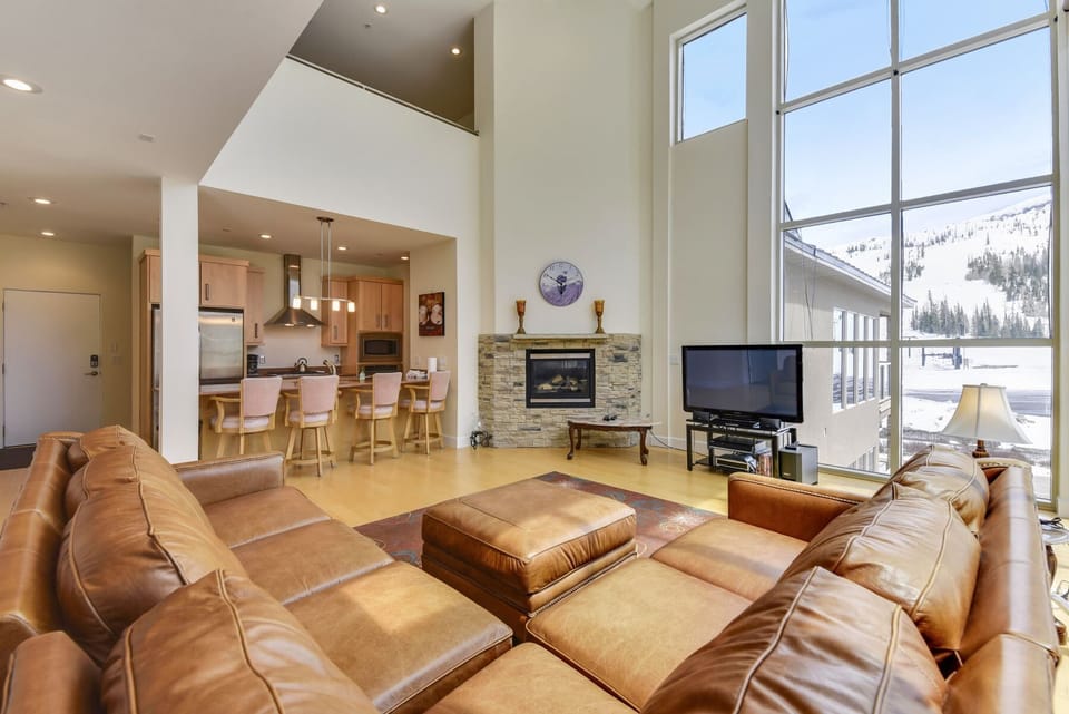 Main Level-Living Area