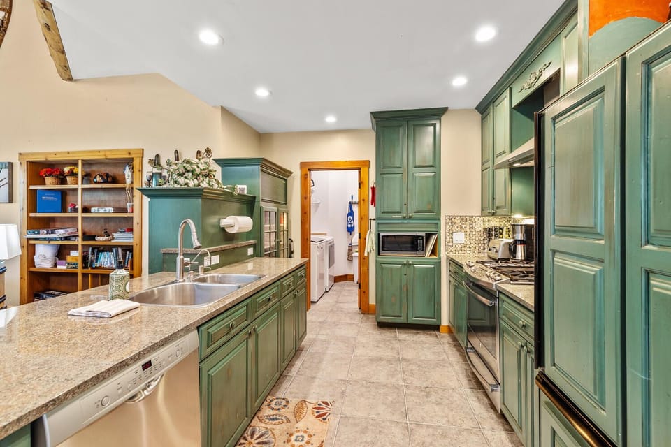 kitchen/living room