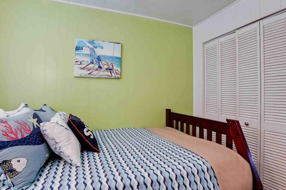 Second bedroom features a twin AND full bed