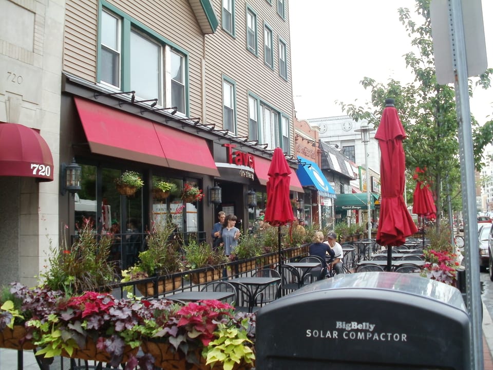 Outdoor dining in Central Square