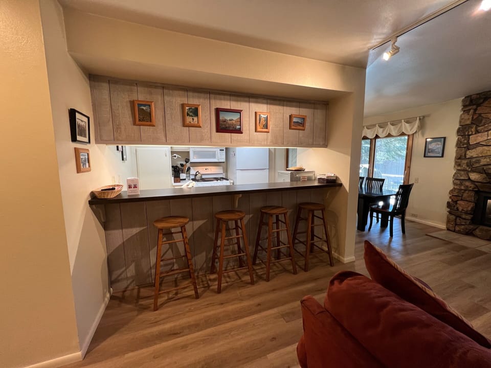 Breakfast Bar