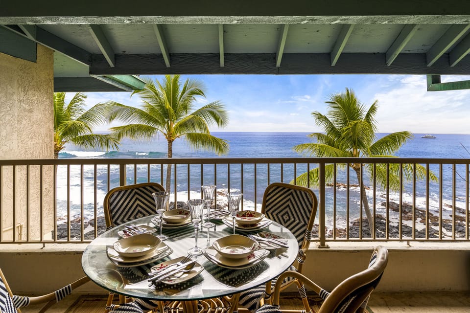 DIrect Oceanfront View from Lanai of Suite D32