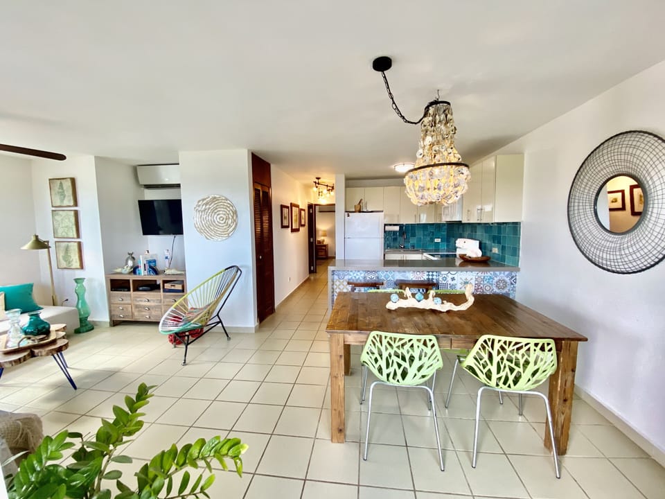 Contemporary coastal design 