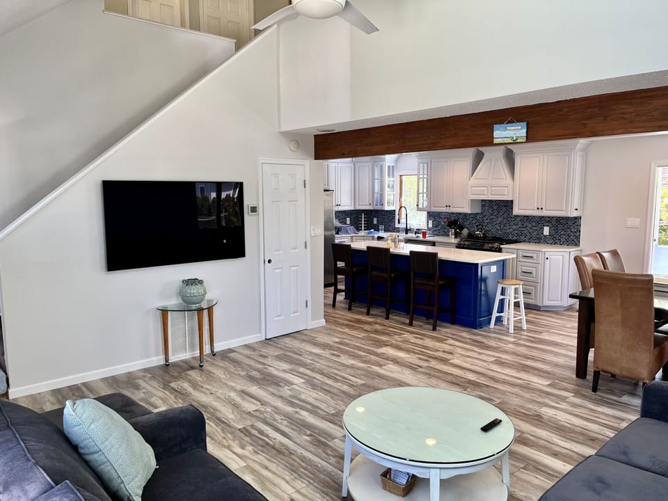 65” Samsung QLED TV new in 2022. 