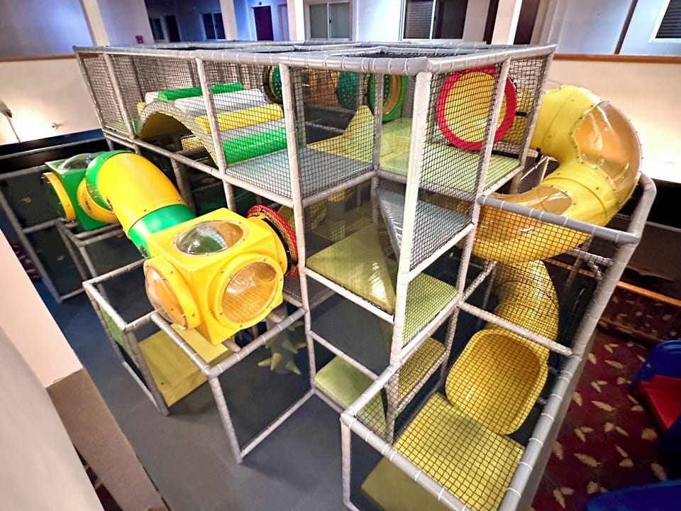 Indoor playground. Tickets: playsnowshoe.com or at the Mtn Lodge front desk.