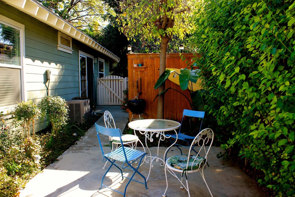 Enclosed Rear Yard
