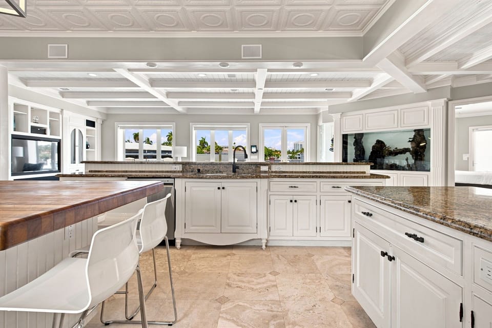 Chefs kitchen with Two of everything. This years addition are 2 electric convection oven. Makes Holiday and family gatherings easy to enjoy for the family Chef!
