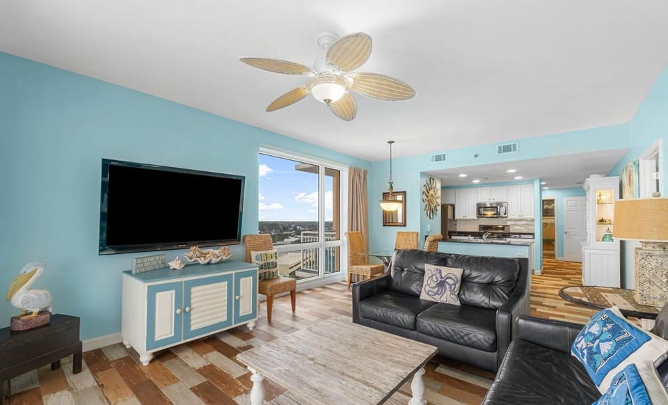 Fantastic Beachfront Living Room Views