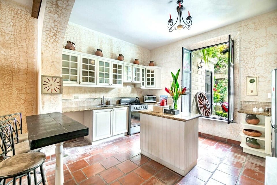 kitche-large-photo_55471323876_o