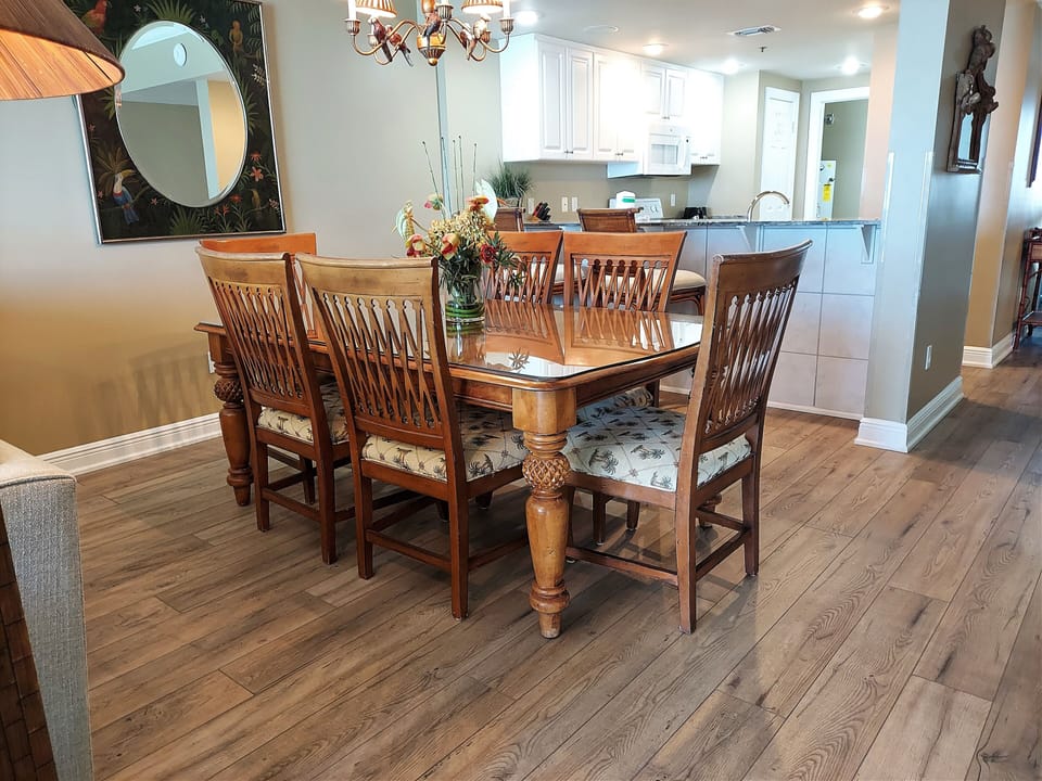 View Of Dining Room/Kitchen!