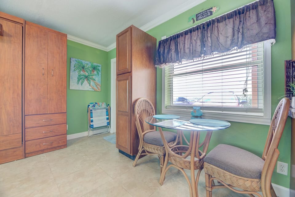 kitchen area table