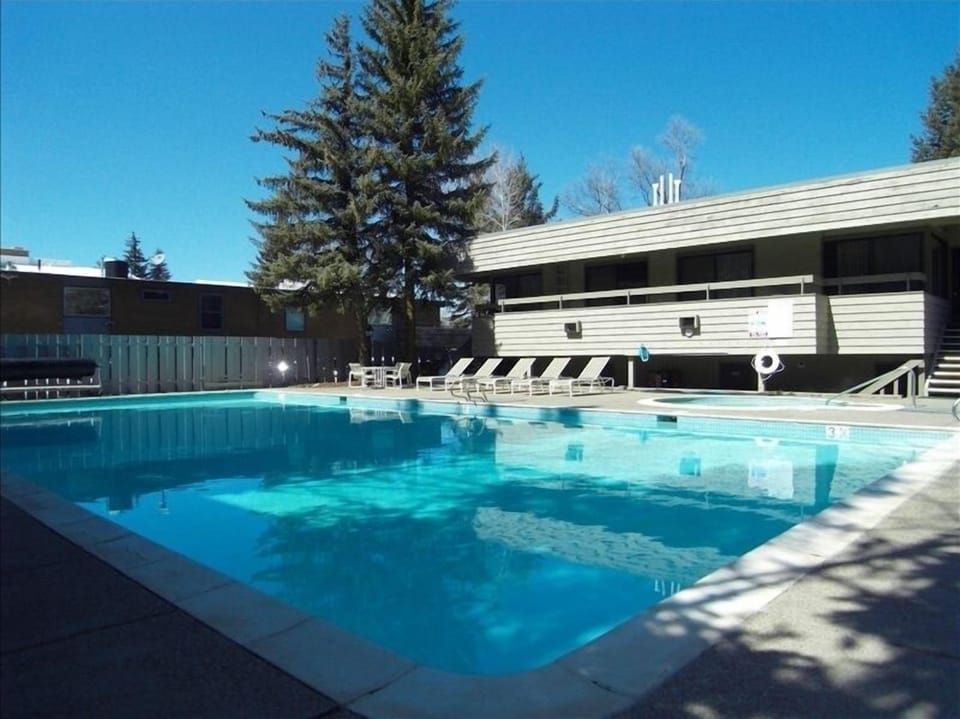 Large Outdoor Heated Pool, Downtown Aspen Riverfront condo rental