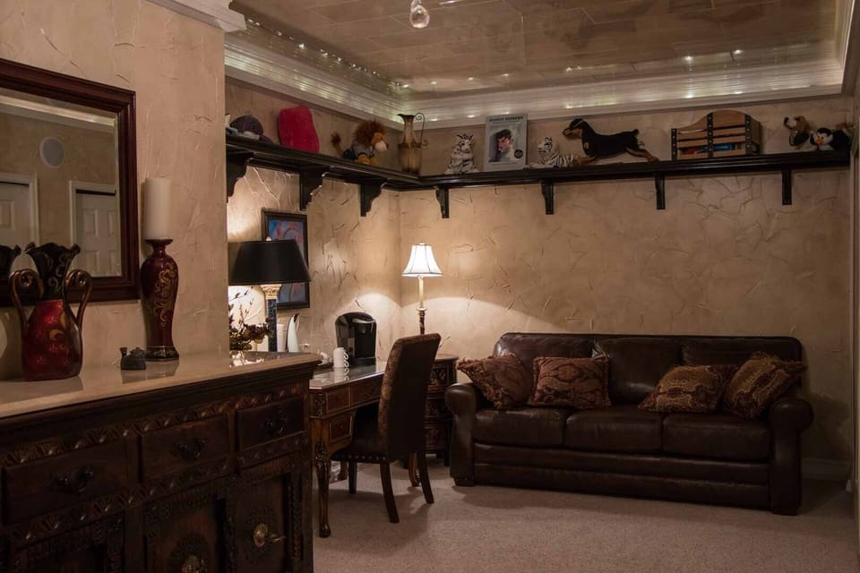 BR.#5, QS Bed, QS Bed and QS Sleeper sofa 