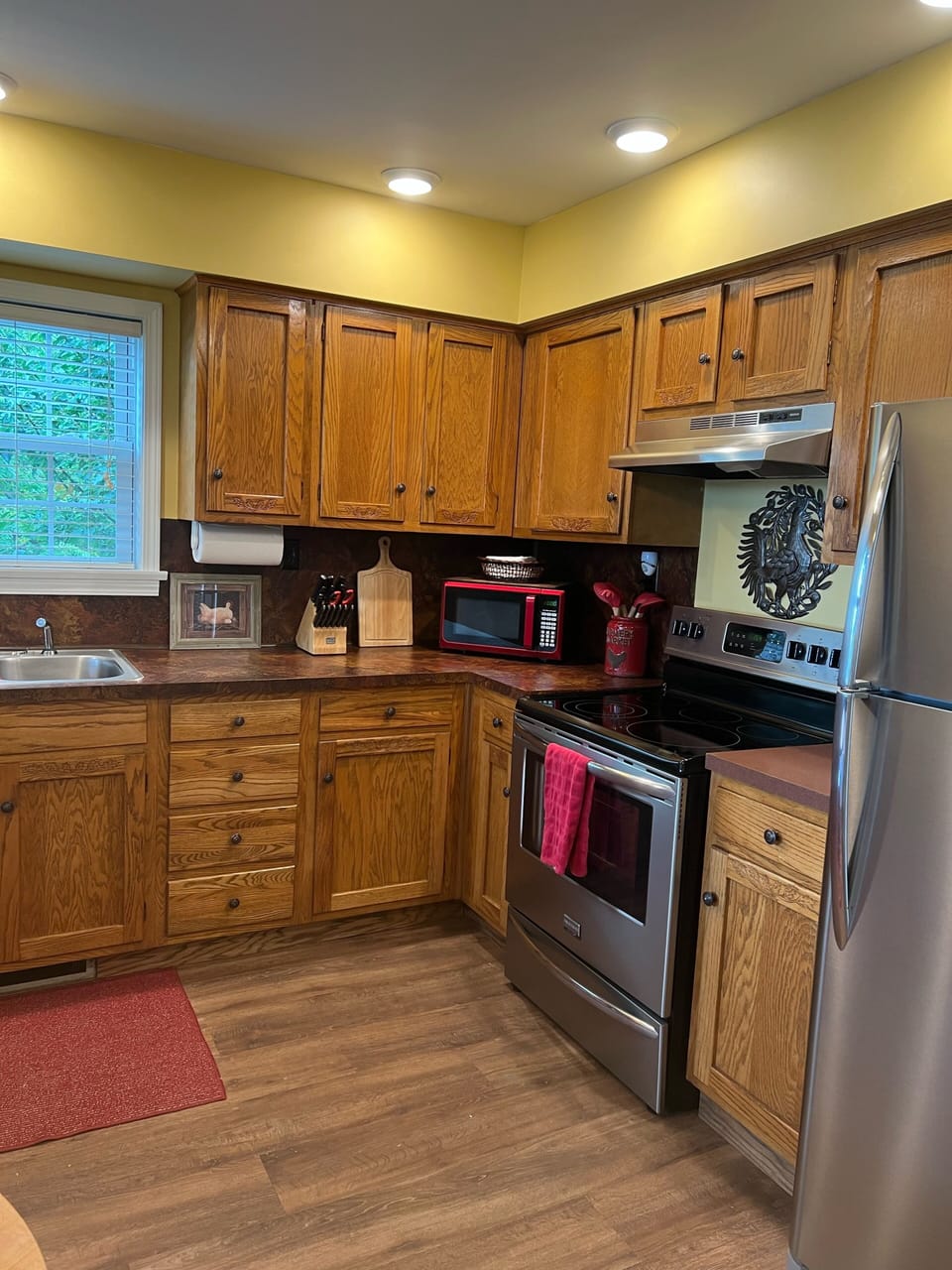 Well stocked country kitchen 